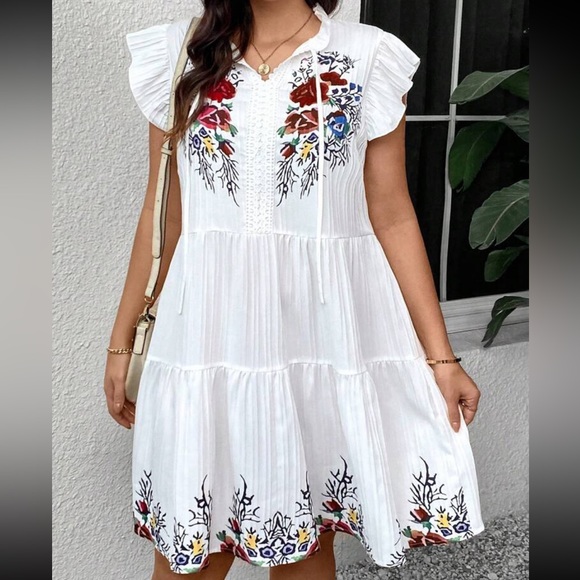 Boho Plus Size Floral Print Ruffle Sleeve White Dress - Picture 3 of 6